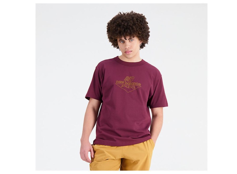 Men New Balance Shirts | Nb Athletics Work Graphic T-Shirt Nb Burgundy