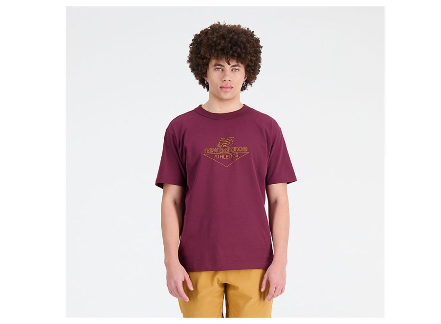 Men New Balance Shirts | Nb Athletics Work Graphic T-Shirt Nb Burgundy