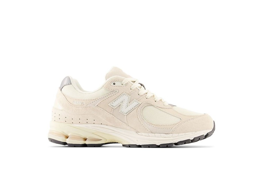 Men New Balance Lifestyle | 2002R Calm Taupe With Angora And Silver Metalic