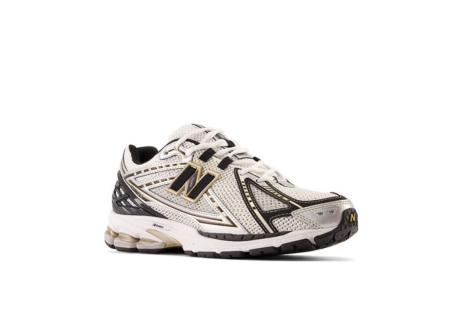 Men New Balance Lifestyle | 1906R Metallic Silver With Metallic Gold